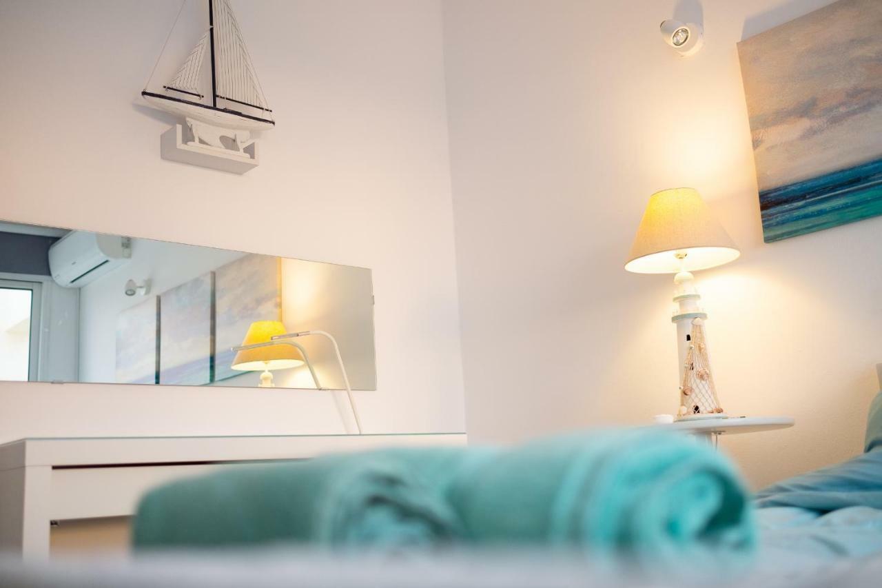 Seaview 3 Bedroom Kings Road Penthouse 파포스 외부 사진